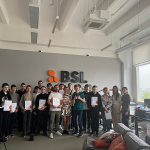 Наши резиденты проходят стажировку в IT-компании BSL - Школа программирования для детей, компьютерные курсы для школьников, начинающих и подростков - KIBERone г. Вязники